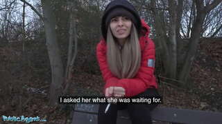 Публичный агент: изменяющая жена идет и трахается со странником