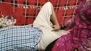 Huora saa hänen työ hänet ylös kuin vettä ammuttiin alas