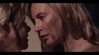 Tenang Siren, Mona Wales