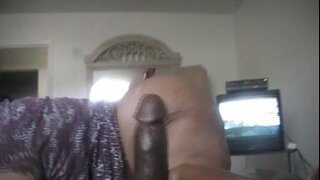 Вялікія тоўстыя жанчыны Бэці смокча і ліжа член, пакуль ен не высахне