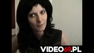 Польское эротическое кино - Рецепционистка делает минет в отеле