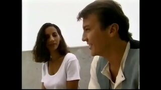 Мелисса Моне трахает горячую киску с молодым самцом